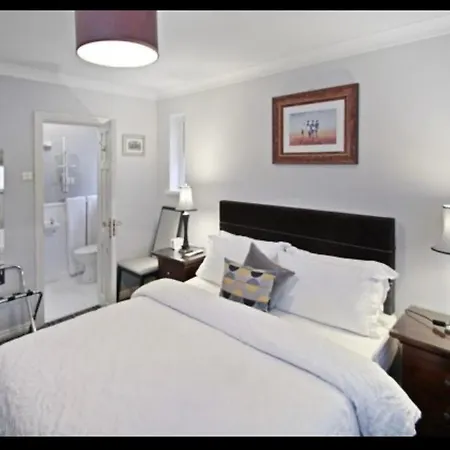 Almara House